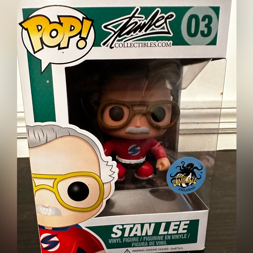 Stan Lee Comikaze Exclusive Mint in box Funko Pop